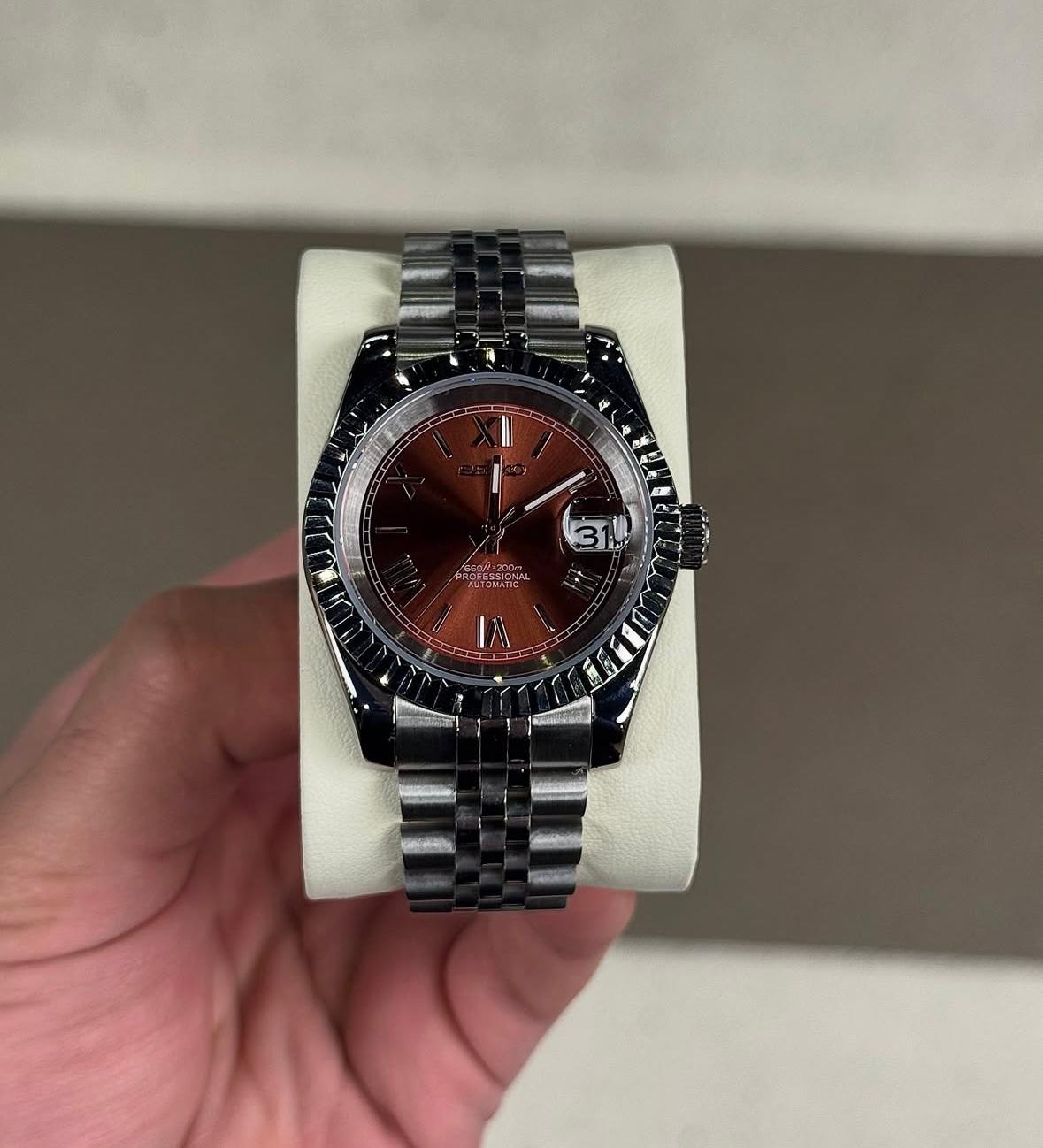 SeikoJust Choco Roman Dial